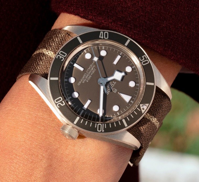 Tudor Replica-aq
